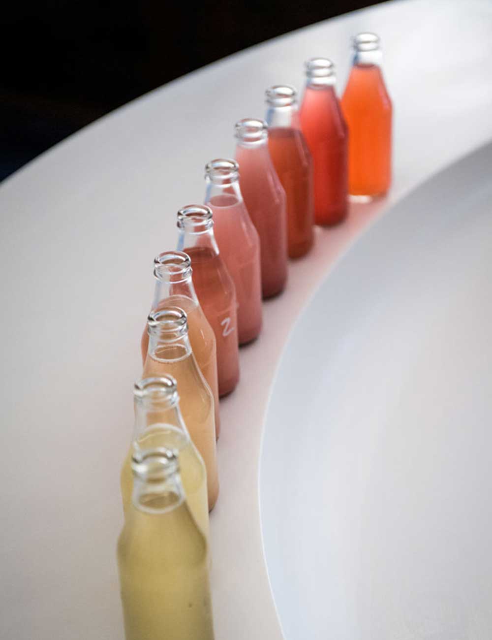 Paysage du vignoble de Peyrassol, créant des vins rosés de Provence